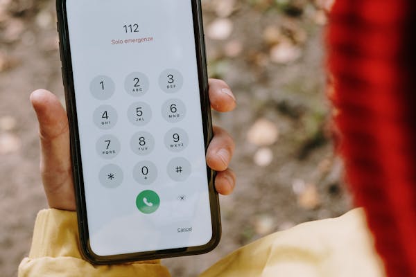 Satellite Communicator Buyer's Guide: Garmin inReach vs SPOT vs Zoleo