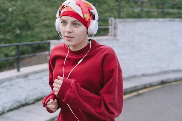 Running Headphones Guide: Open-Ear vs In-Ear, Wired vs Wireless