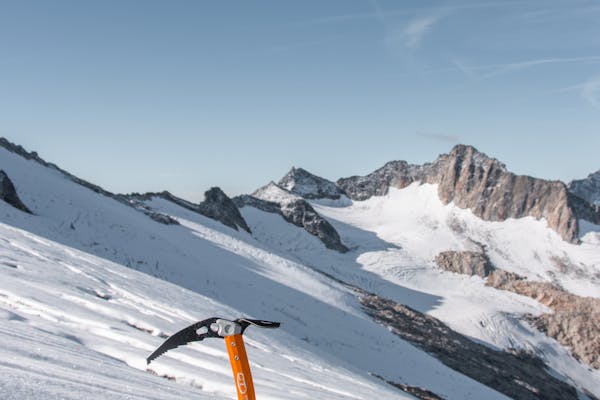Ice Axe Buying Guide